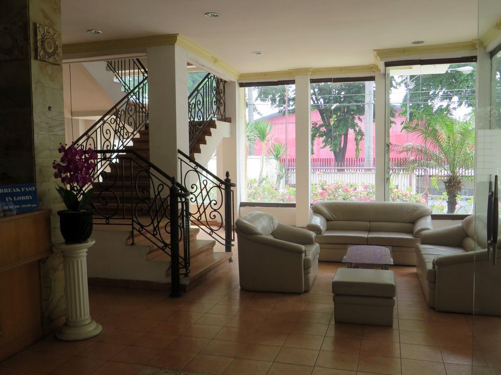 Adisurya Hotel Kediri  Chambre photo