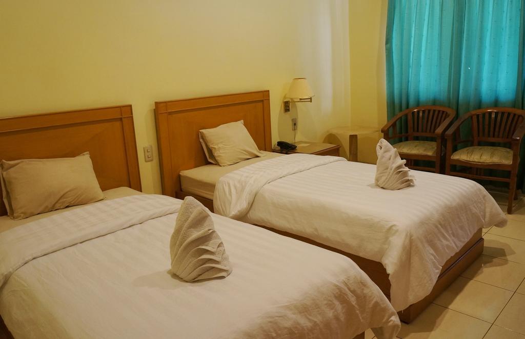 Adisurya Hotel Kediri  Chambre photo